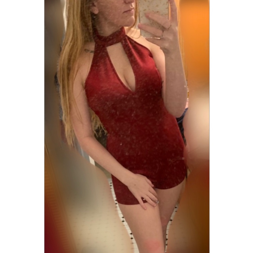 ♥️Red Romper🔥 - Picture 2 of 5